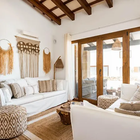 Lasaienea 4 Bedroom Villa, Villa Cala Morell