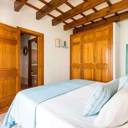 Villa Lasaienea 4 Bedroom Villa,