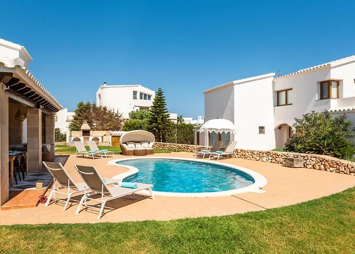 Lasaienea 4 Bedroom Villa, קאלה מורל