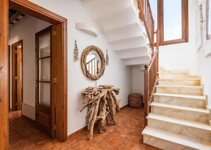 Lasaienea 4 Bedroom Villa, קאלה מורל