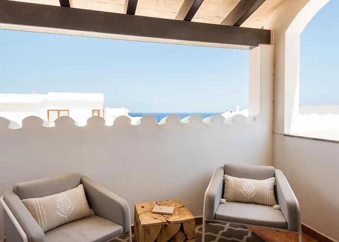 Lasaienea 4 Bedroom Villa, קאלה מורל