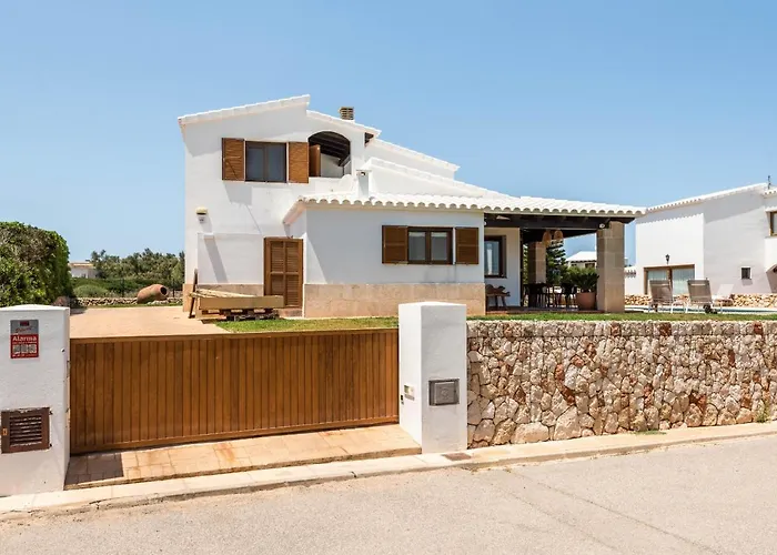 Lasaienea 4 Bedroom Villa, וילה