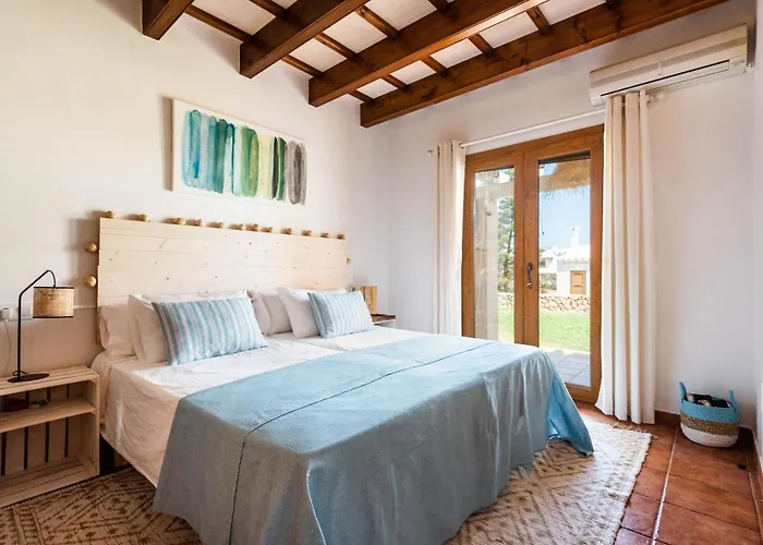 Lasaienea 4 Bedroom Villa, וילה קאלה מורל