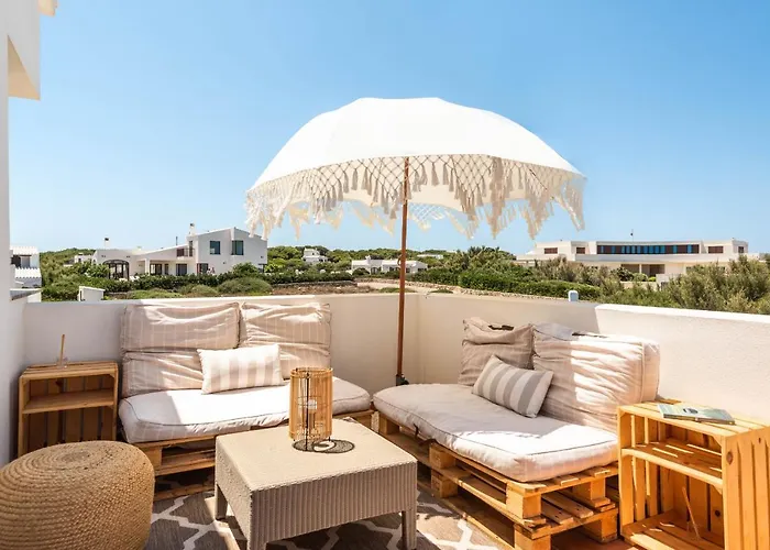 Lasaienea 4 Bedroom Villa, וילה *